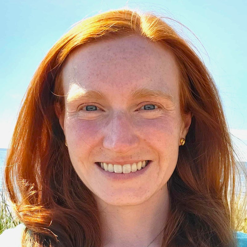 750(w)x500(h), preferred ratio 3:2